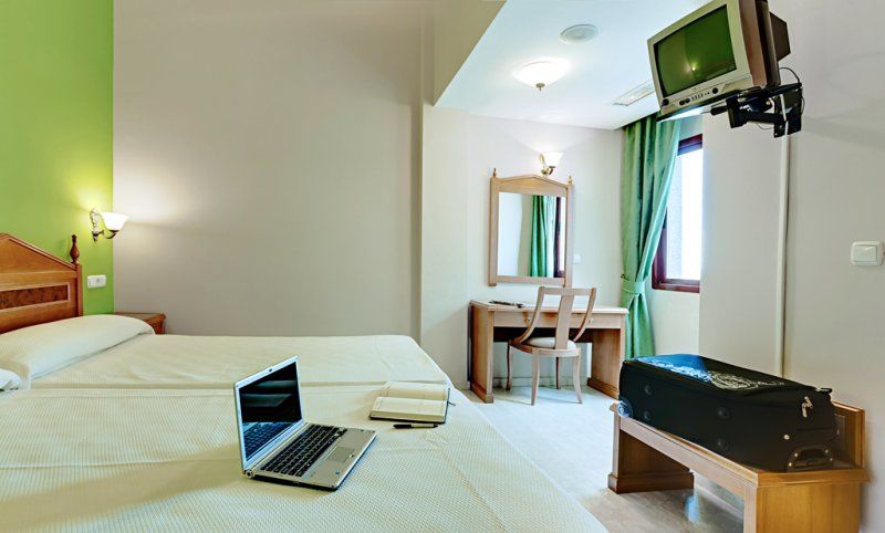 Hotel Tocina Business Albolote Εξωτερικό φωτογραφία